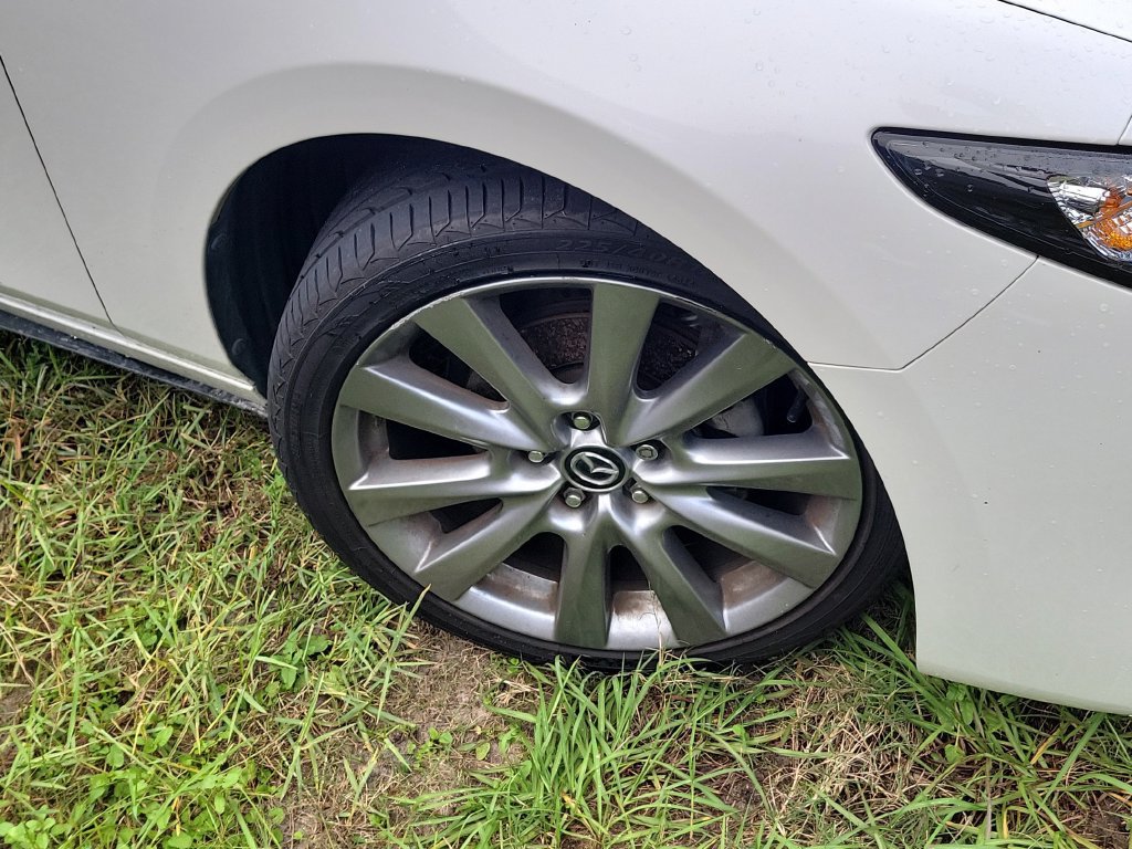 Used 2023 MAZDA MAZDA3 s FWD image 11