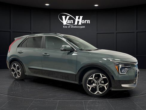 Used 2024 Kia Niro EX Touring FWD image 1