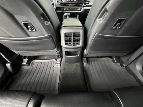 Used 2024 Kia Sportage EX FWD image 21