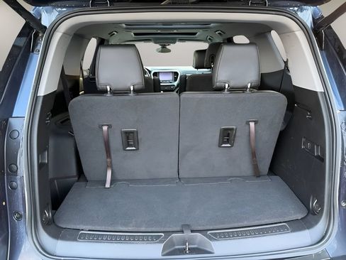 Used 2018 GMC Acadia SLT AWD/4WD image 12