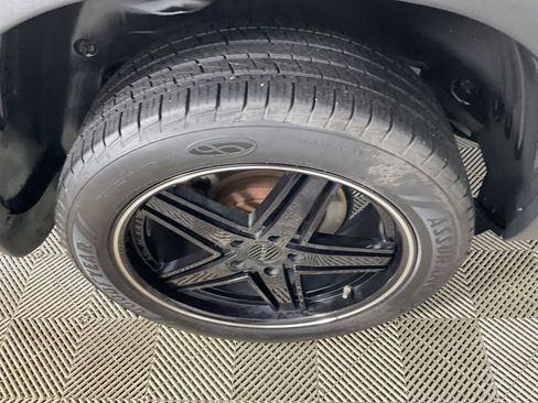 Used 2019 Honda Ridgeline Sport image 10