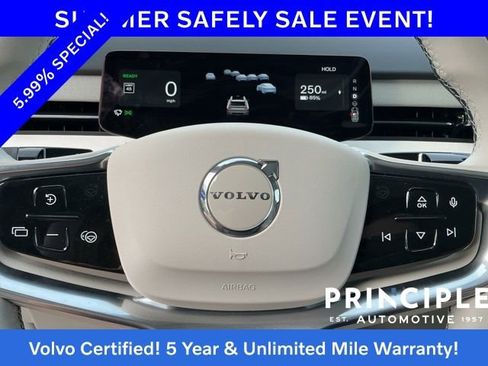 Certified 2025 Volvo EX90 Ultra AWD/4WD image 18