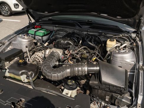 Used 2007 Ford Mustang Premium image 23