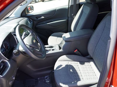 Certified 2024 Chevrolet Equinox LT AWD/4WD image 15