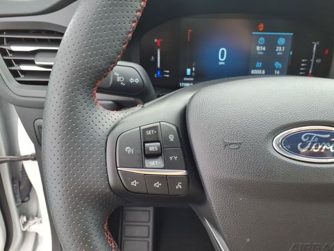 Certified 2024 Ford Escape ST-Line w/ Tech Pack #1 AWD/4WD image 19