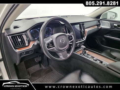 Used 2020 Volvo V60 T5 Cross Country w/ Protection Package Premier image 23