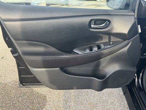 Used 2020 Nissan Leaf SV w/ SV Technology Package image 10