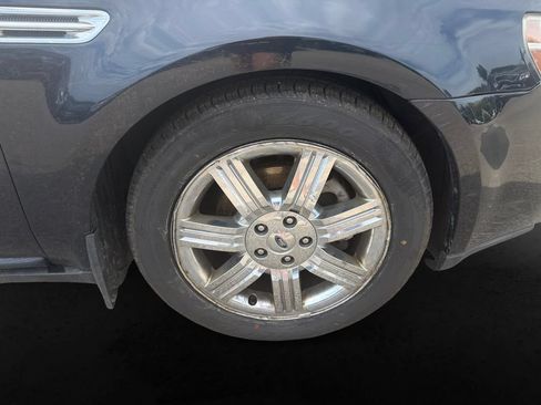 Used 2008 Ford Taurus Limited FWD image 12