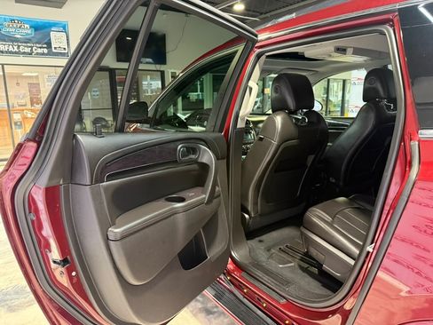 Used 2017 Buick Enclave Premium w/ Experience Buick Package AWD/4WD image 28