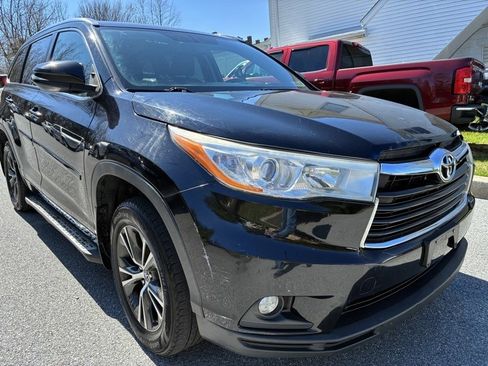 Used 2016 Toyota Highlander XLE w/ Protection Package #3 image 3