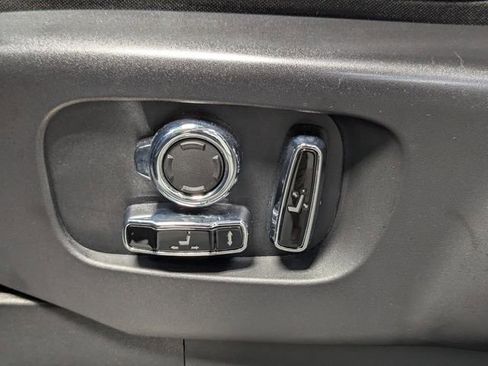 Used 2023 Land Rover Discovery S R-Dynamic image 14