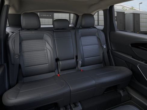 New 2026 Lincoln Nautilus Reserve image 11