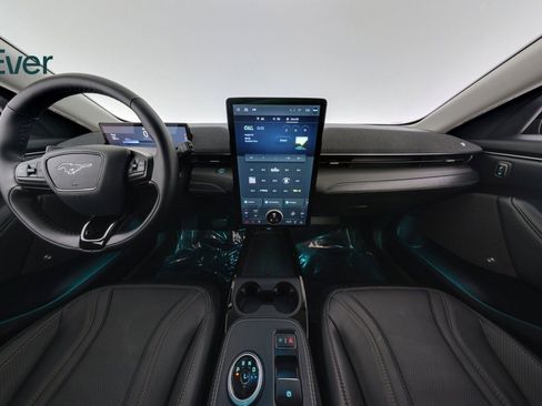 Used 2024 Ford Mustang Mach-E Premium image 23