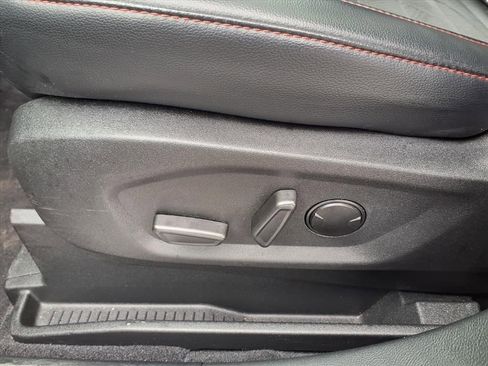 Used 2024 Ford Edge ST-Line image 31