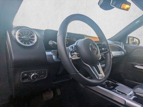 Used 2023 Mercedes-Benz EQB 350 4MATIC SUV image 11