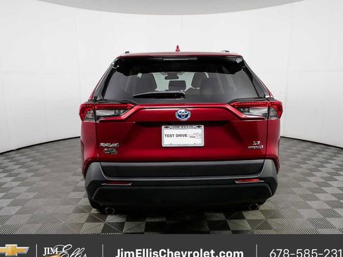 Used 2023 Toyota RAV4 LE AWD/4WD image 27