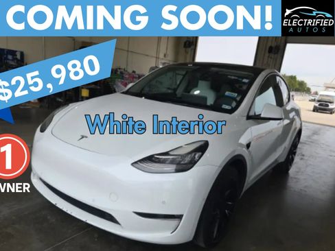 Used 2021 Tesla Model Y Long Range AWD/4WD image 1