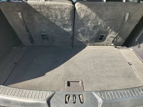 Used 2021 Ford Explorer XLT w/ Equipment Group 202A RWD image 32