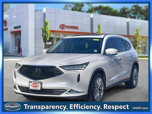 Used 2023 Acura MDX SH-AWD w/ Advance Package image 4