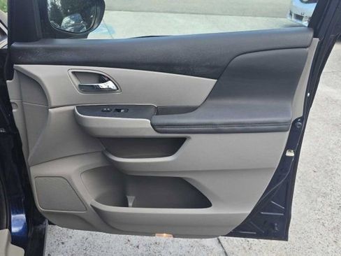 Used 2014 Honda Odyssey EX image 17