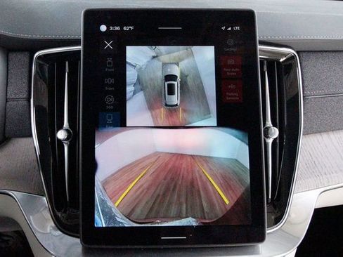 Used 2025 Volvo XC90 B6 Ultra w/ Protection Package image 16