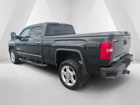 Used 2016 GMC Sierra 2500 SLT w/ All-Terrain HD Package AWD/4WD image 5