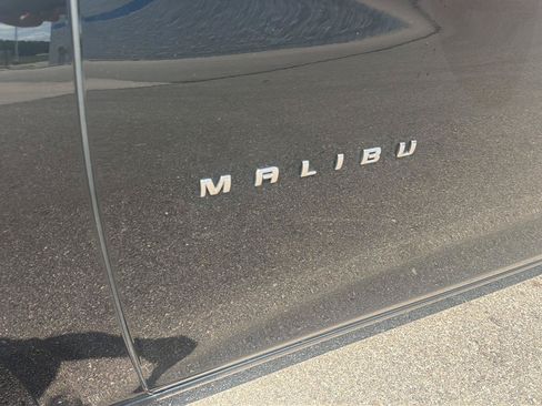 Used 2019 Chevrolet Malibu LT w/ Driver Confidence Package FWD image 11