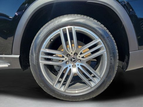 New 2026 Mercedes-Benz GLS 450 4MATIC image 5