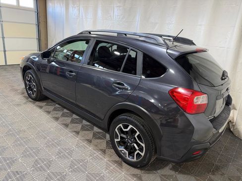 Used 2016 Subaru Crosstrek 2.0i Premium w/ Moonroof Package image 4
