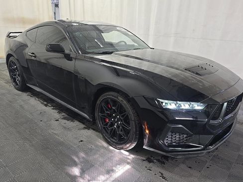 Used 2024 Ford Mustang GT Premium w/ GT Performance Package RWD image 3