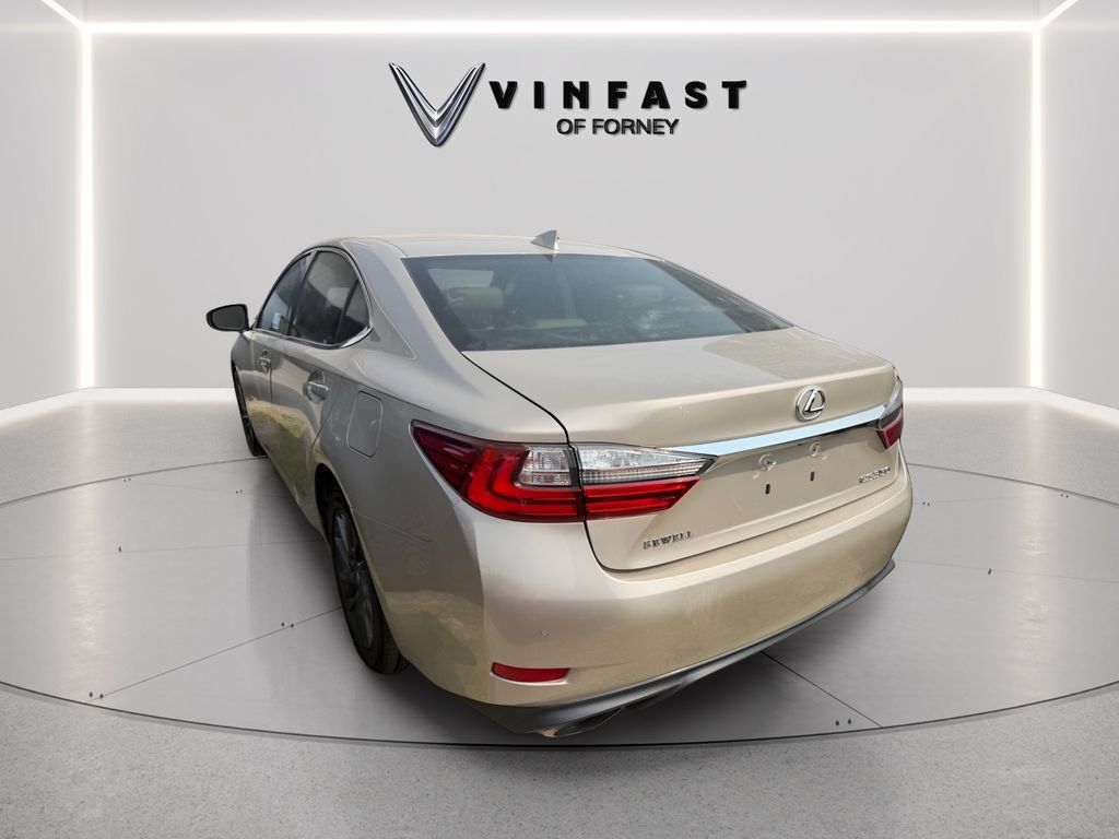 Used 2018 Lexus ES 350 w/ Navigation System Package FWD image 2