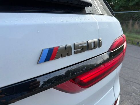Used 2022 BMW X7 M50i AWD/4WD image 21