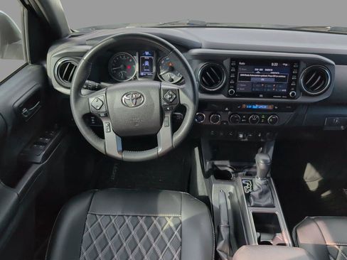 Used 2021 Toyota Tacoma TRD Sport w/ TRD Premium Sport Package AWD/4WD image 20