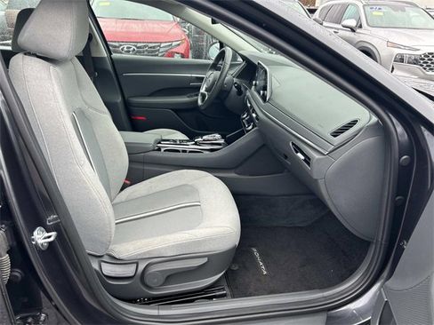 Used 2020 Hyundai Sonata SEL w/ Convenience Package image 16