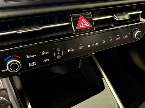 New 2026 Kia Niro LX FWD image 25