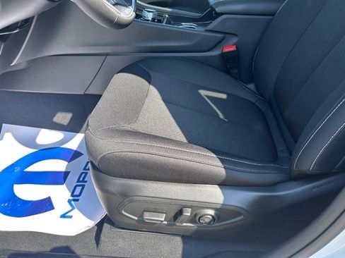 New 2025 Jeep Grand Cherokee Laredo X w/ Luxury Tech Group I image 20