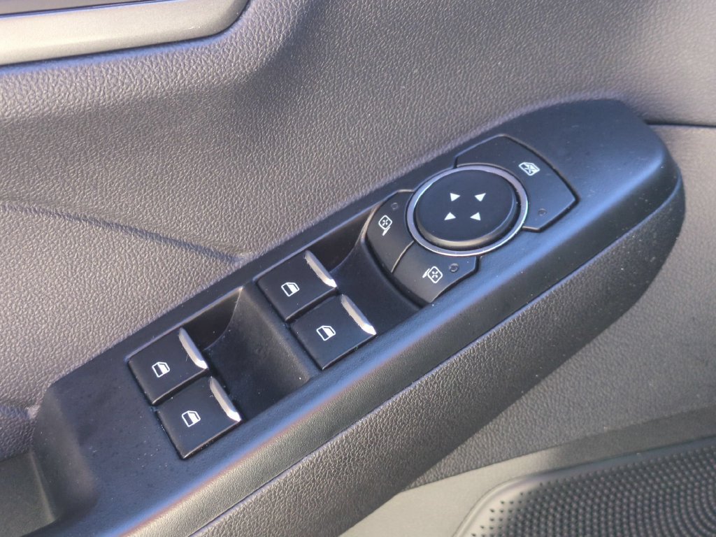 Used 2025 Ford Escape Active AWD/4WD image 10