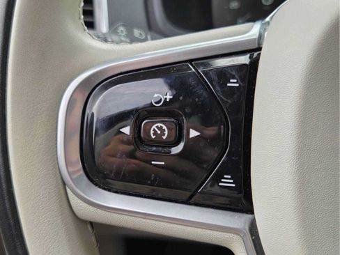 Used 2022 Volvo XC90 T6 Inscription w/ Lounge Package AWD/4WD image 30