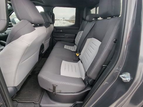 Used 2025 Toyota Tacoma TRD Off-Road image 12