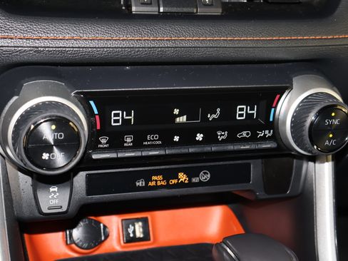 Used 2024 Toyota RAV4 Adventure image 29