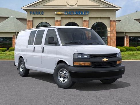 New 2026 Chevrolet Express 2500 image 8