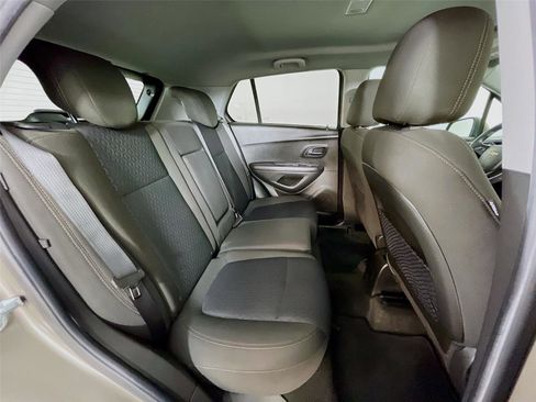 Used 2020 Chevrolet Trax LS w/ Tint and Cruise Package image 27