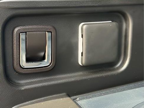 Used 2025 GMC Hummer EV 3X image 25