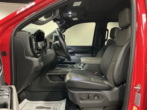 Used 2024 Chevrolet Silverado 2500 ZR2 AWD/4WD image 8