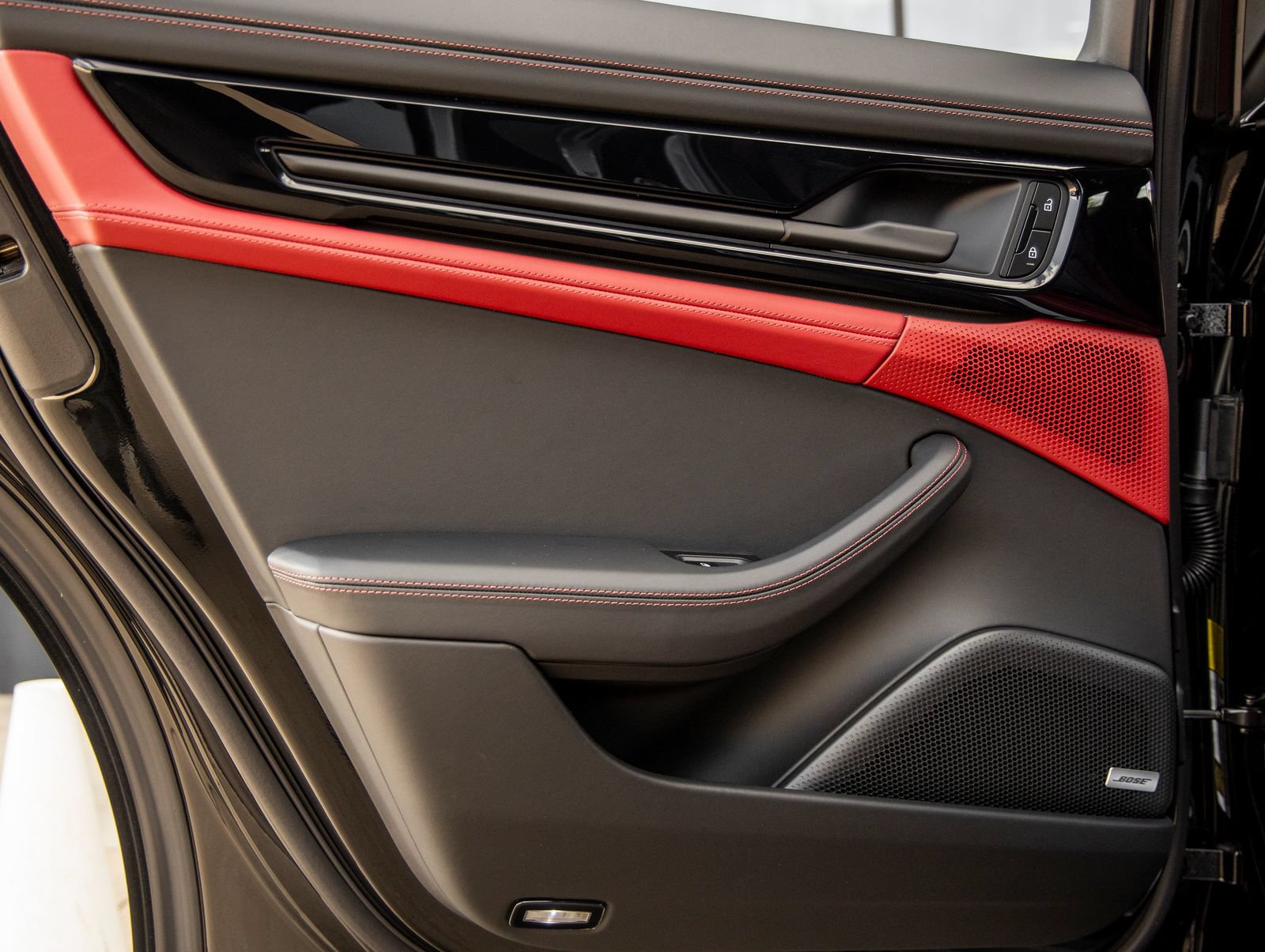 New 2026 Porsche Panamera RWD image 32