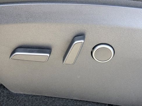 Used 2023 Tesla Model Y Long Range image 14