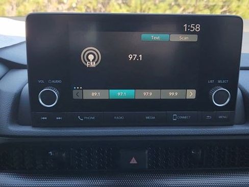 Used 2025 Honda CR-V EX image 15