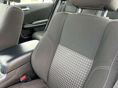 Used 2023 Dodge Charger SXT image 5