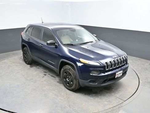 Used 2015 Jeep Cherokee Sport w/ Trailer Tow Group image 32