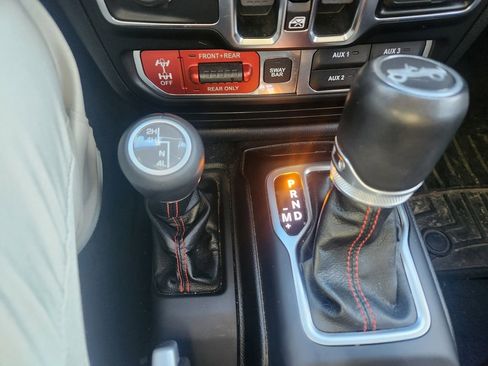 Used 2019 Jeep Wrangler Unlimited Rubicon image 28